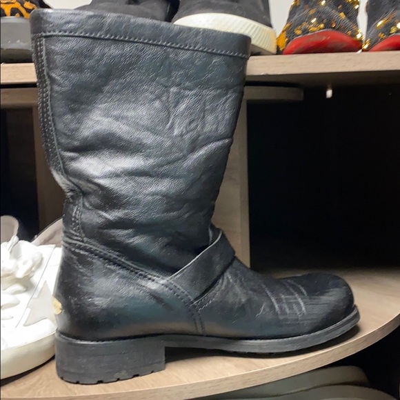 Boots - Picture 3 of 4